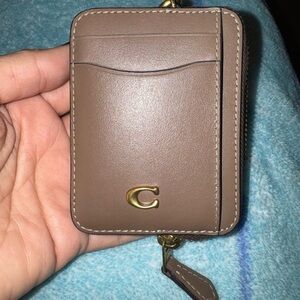 Coach essential chain card case